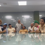 Alcalde hace esperar a artistas Culturales