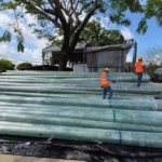 En la vía Sincelejo-Corozal avanza la implementación de nuevos postes de colores.
