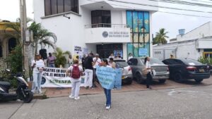 ¡Protesta en Sincelejo! Trabajadores rechazan supresión de cargos en la ESE San Francisco de Asís