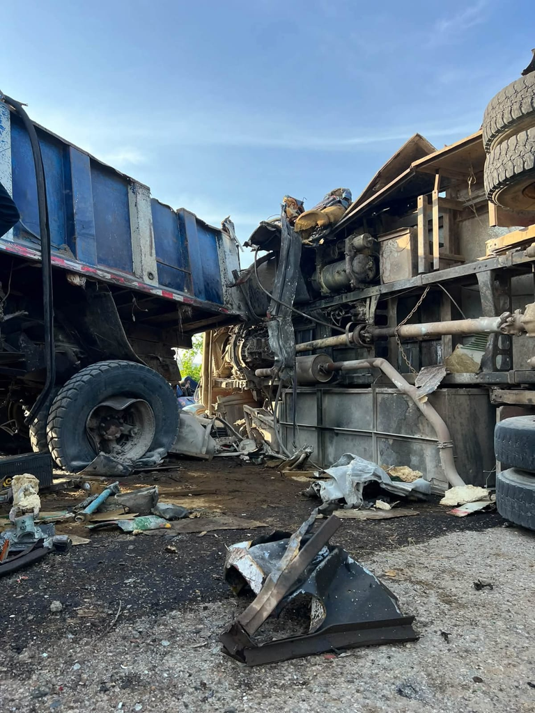 Accidente bus con volqueta